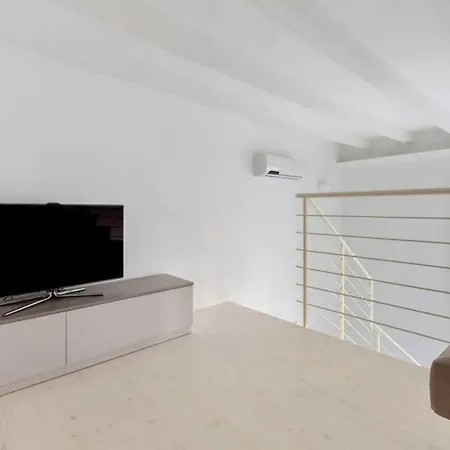 Luxury Duplex Corso Magenta Milano 3Pax-Wifi-2